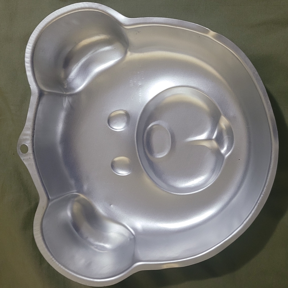Wilton Silver Bear Cake Pan